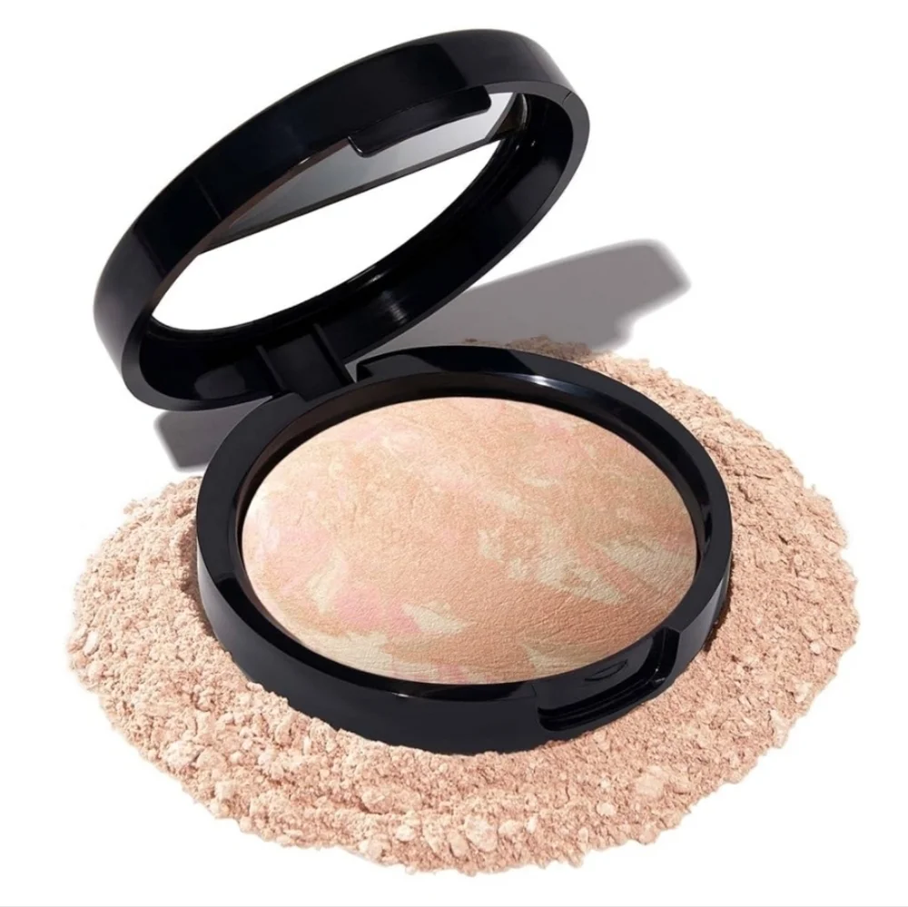 Laura Geller Baked Balance-N-Glow Illuminating Foundation: Porcelain, NIB